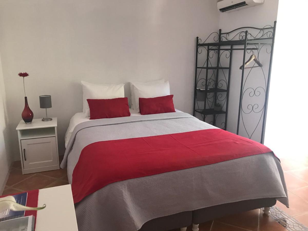 Hotel O Pátio Fernão Ferro Esterno foto